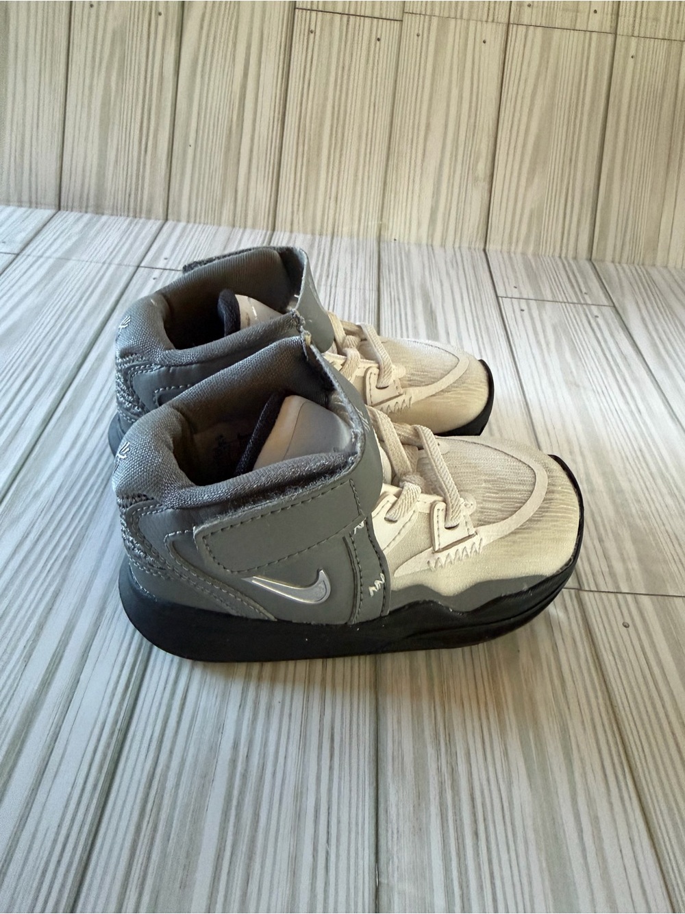 Nike Kyrie Infinity SE TD Toddler White Smoke Grey Sneakers Size 6C | DD0337 108